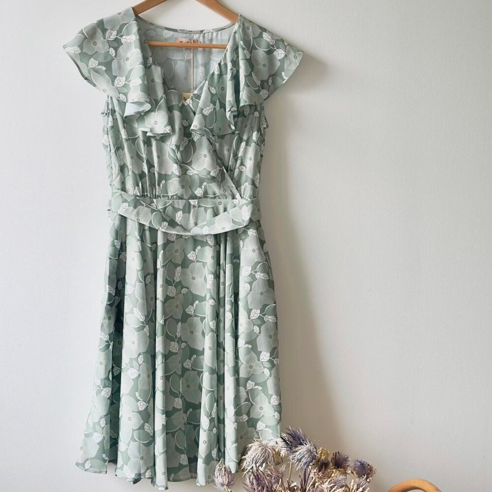 Miss Patina Dorothy Floral V Neck Dress Size S EUC